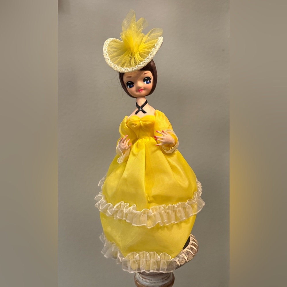 Vintage 1970 Big Eye Boudoir Bradley Doll in Yellow Dress and Hat